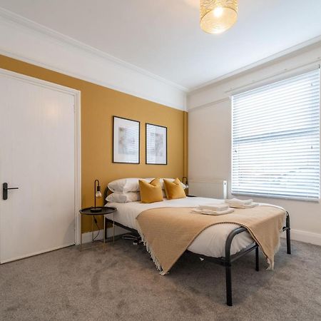 South View - 3 Bed Modern Chester House - Close To City Centre Exterior foto
